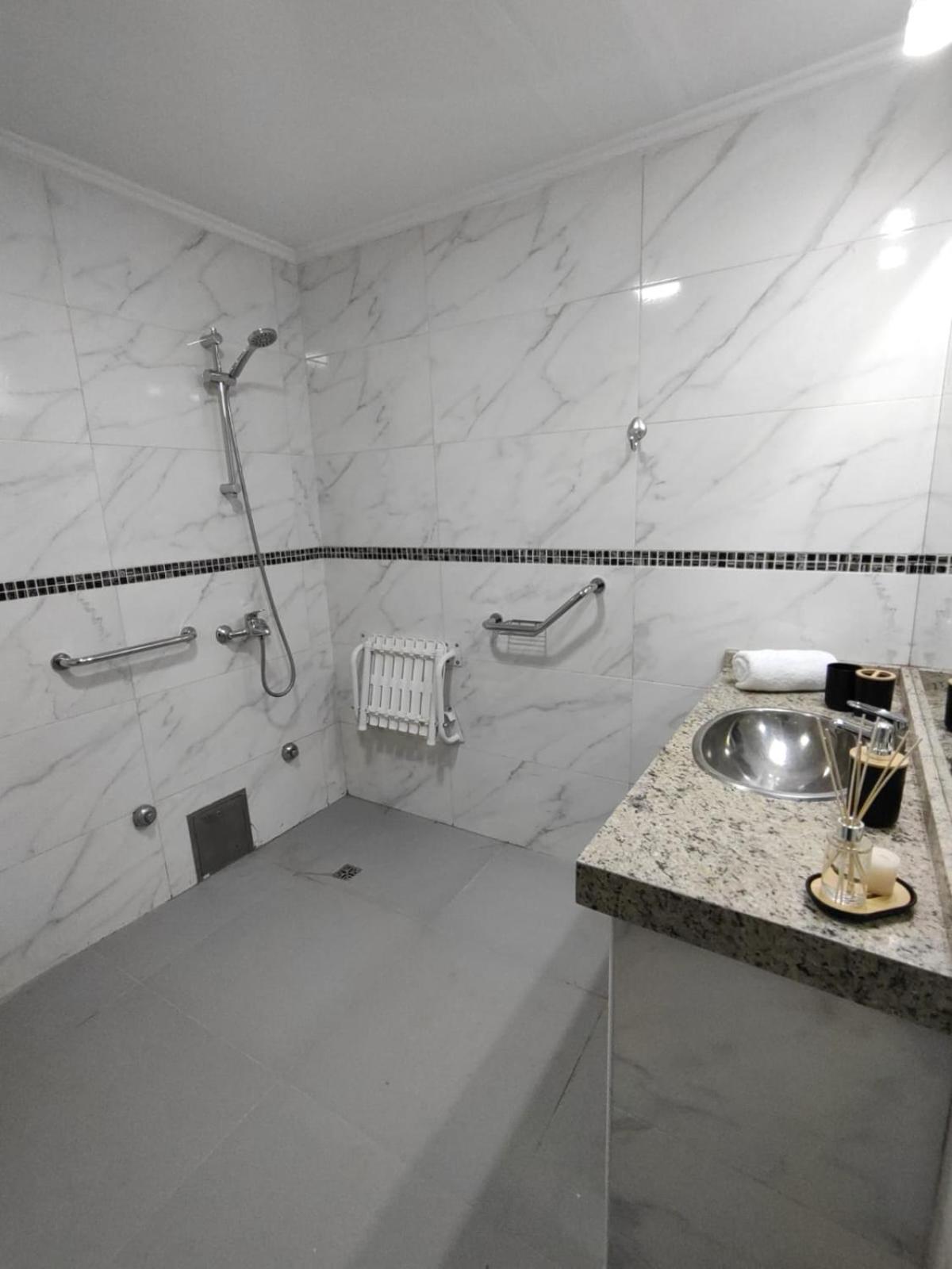 Upoint Recoleta Aparthotel Buenos Aires Esterno foto